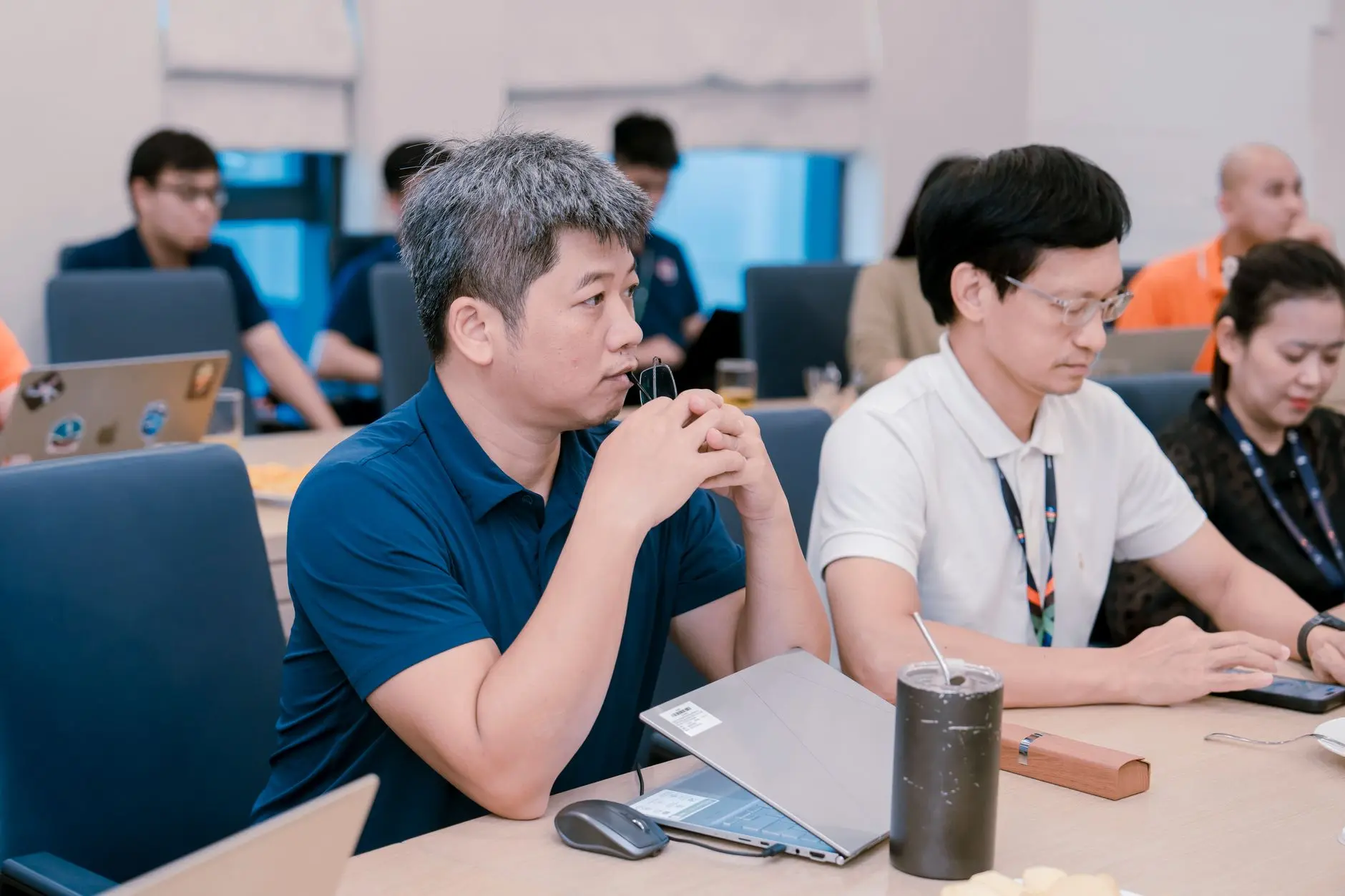 华中地区办公场景饮水器具选型方案：保温壶与玻璃杯搭配建议